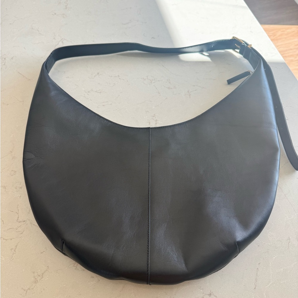 Madewell The Essential Curve Shoulder Bag